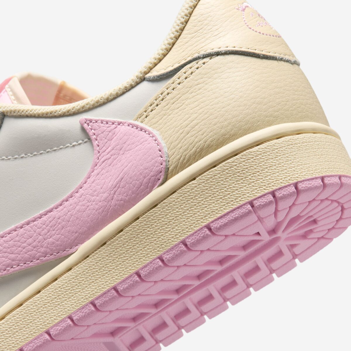 Air Jordan 1 Low x Travis Scott “Shy Pink”