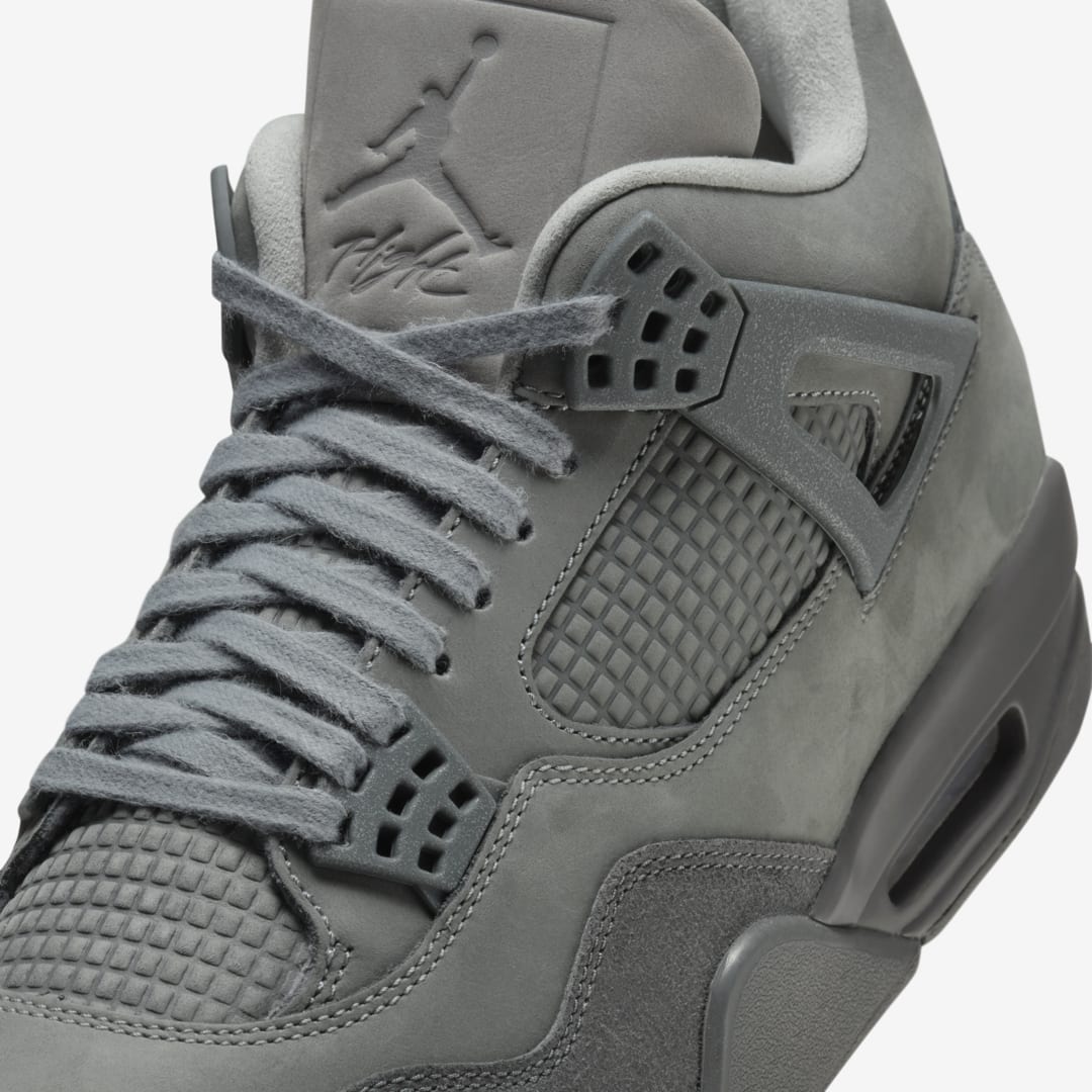 Jordan Retro 4 “Wet Cement”