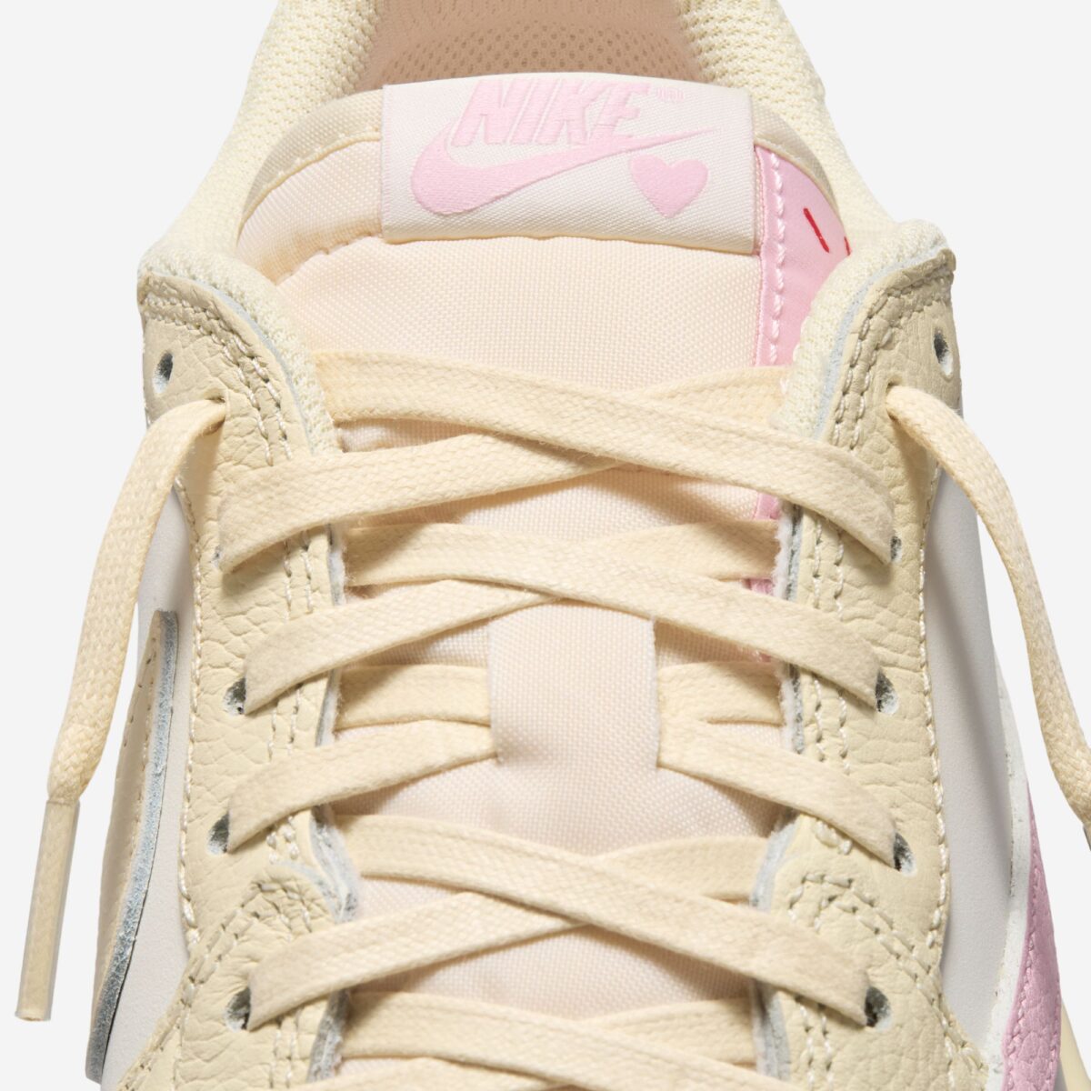 Air Jordan 1 Low x Travis Scott “Shy Pink”