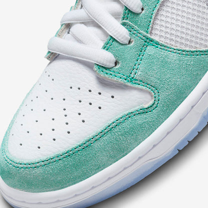 NIKE SB DUNK X APRIL SKATEBOARDS