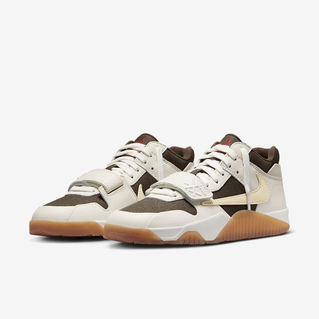 Jumpman Jack TR Travis Scott “Sail”
