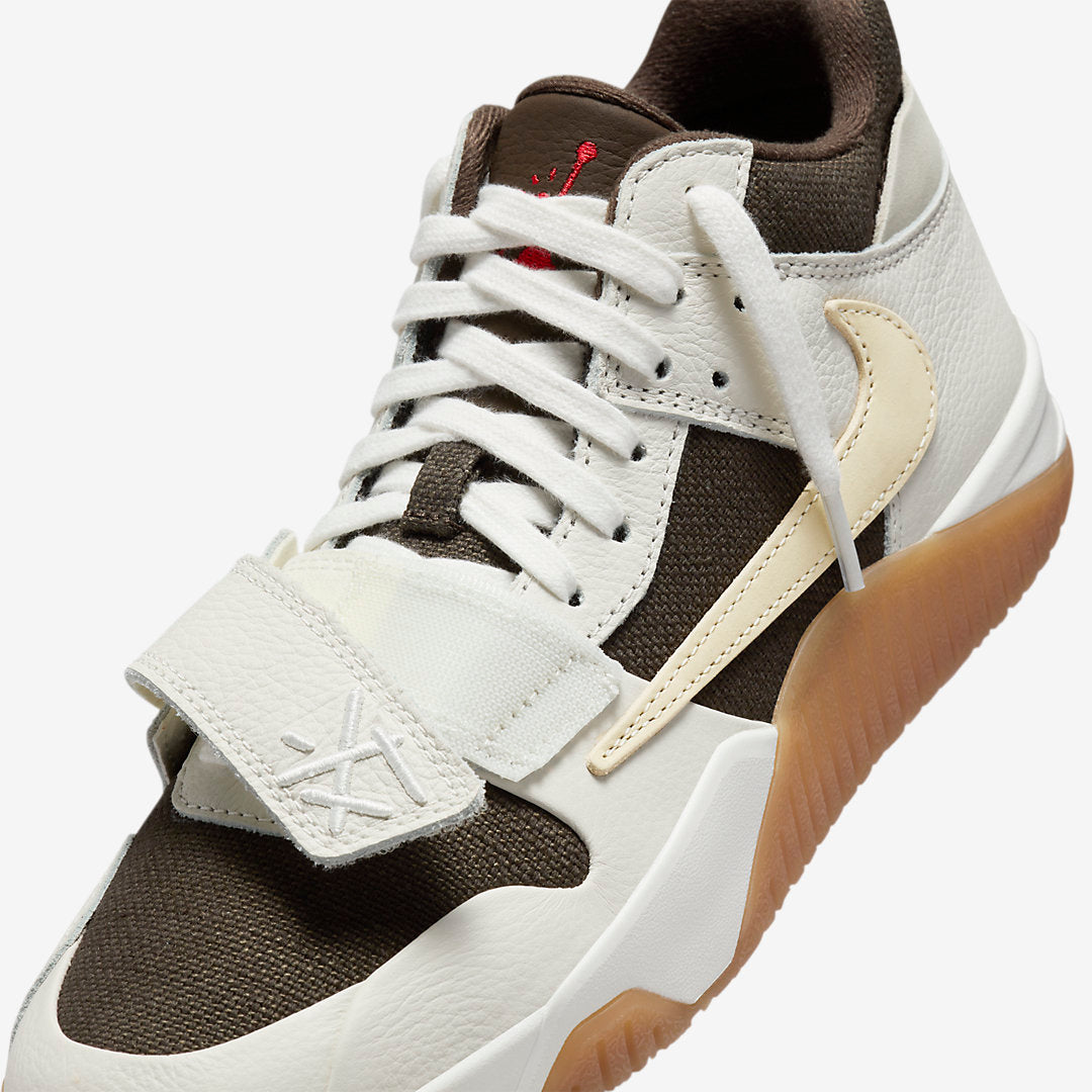 Jumpman Jack TR Travis Scott “Sail”