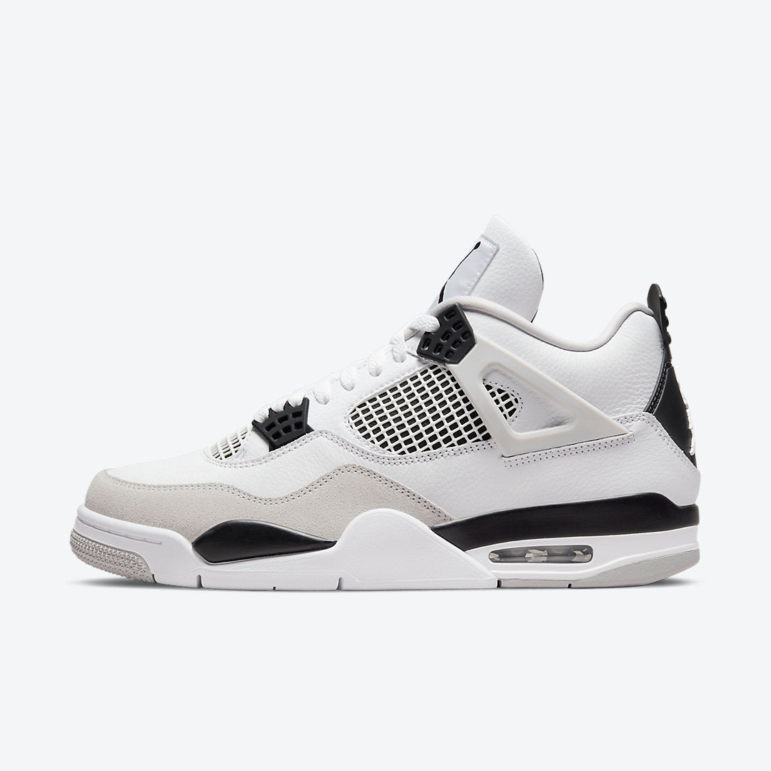 Jordan Retro 4 “Military Black”