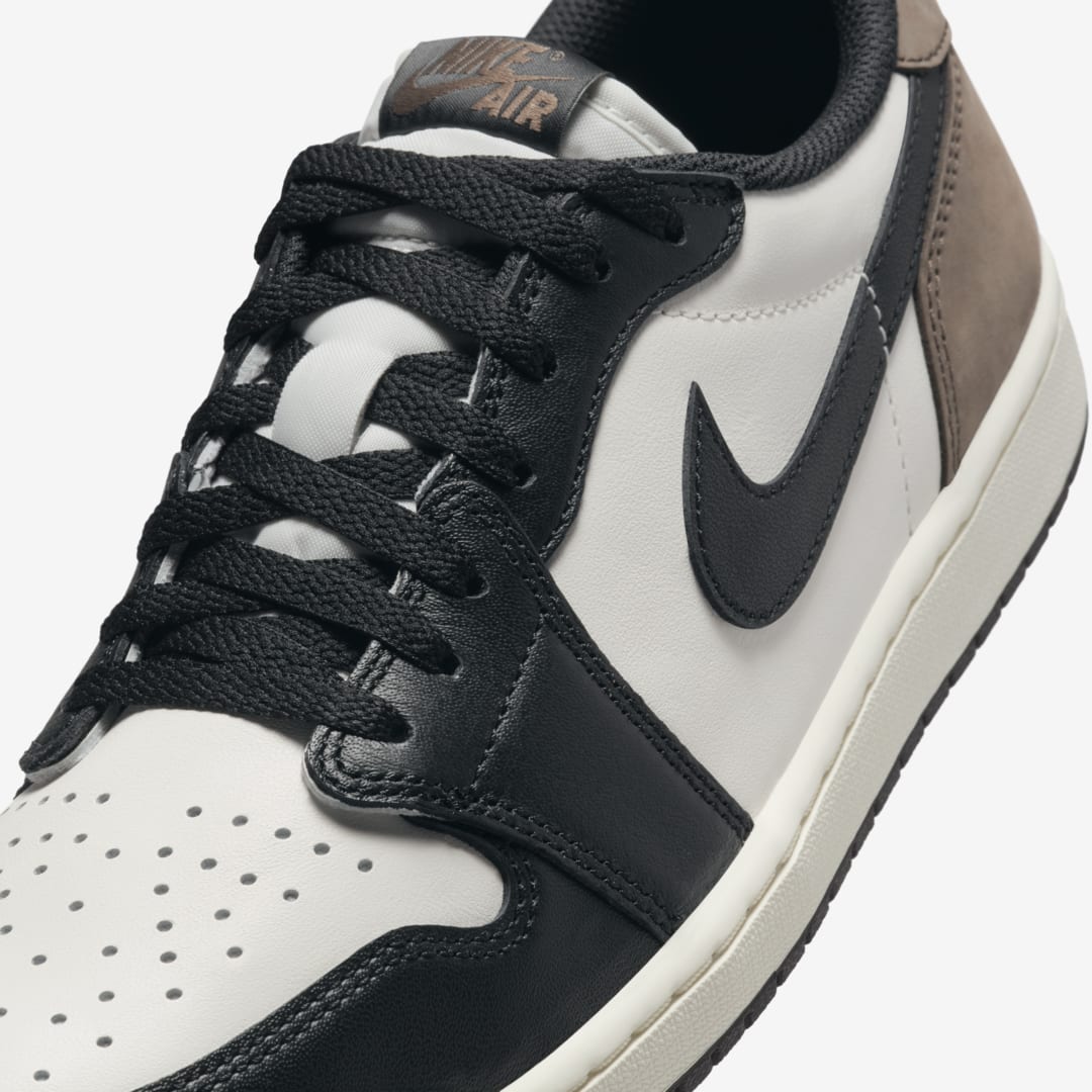 Jordan Retro 1 Low OG “Mocha”