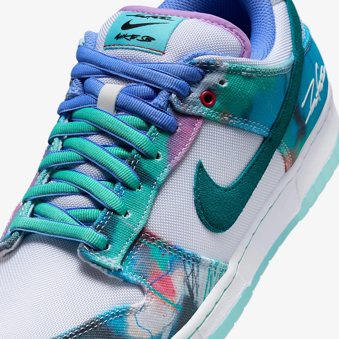 Nike SB Dunk x Futura Laboratories