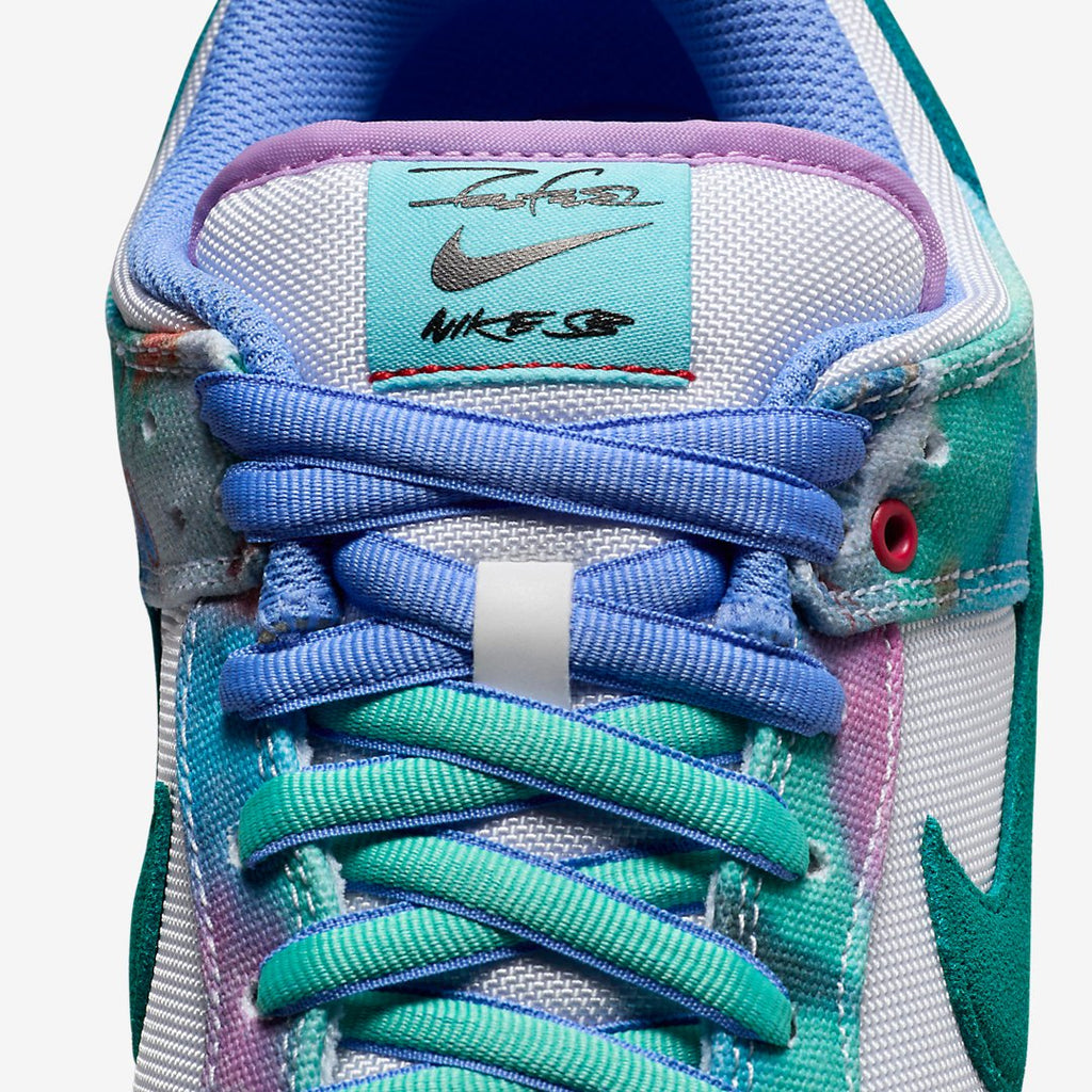 Nike SB Dunk x Futura Laboratories