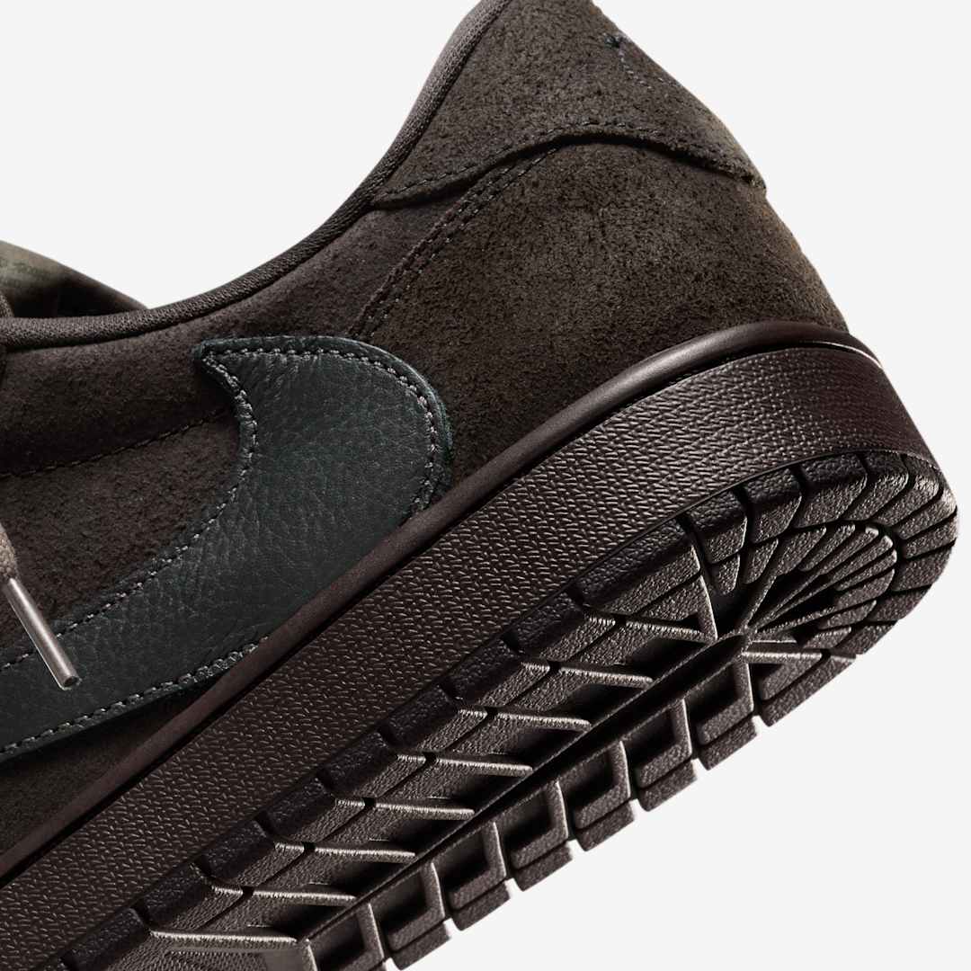 Air Jordan 1 Low OG X Travis Scott "Velvet Brown"