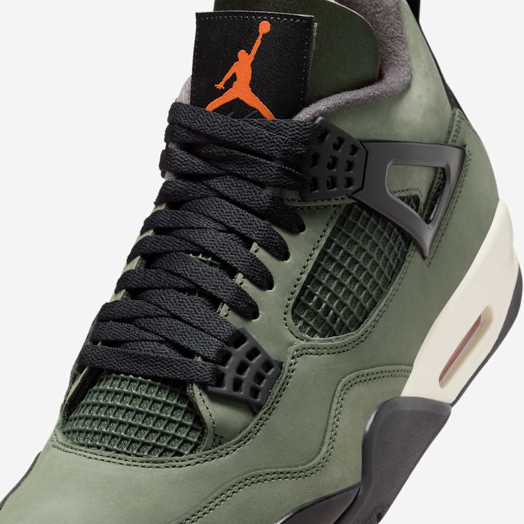Air Jordan Retro 4 OG x Undefeated