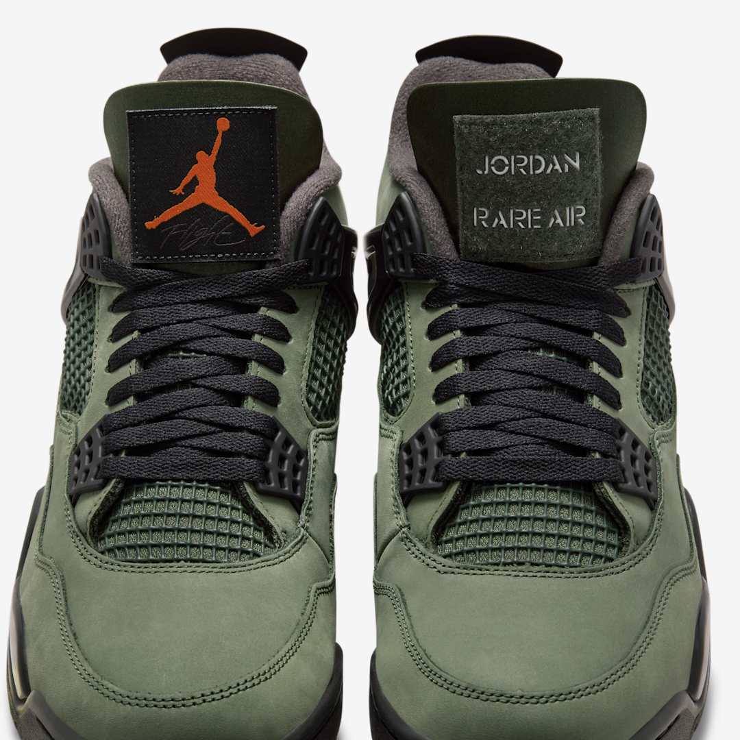 Air Jordan Retro 4 OG x Undefeated