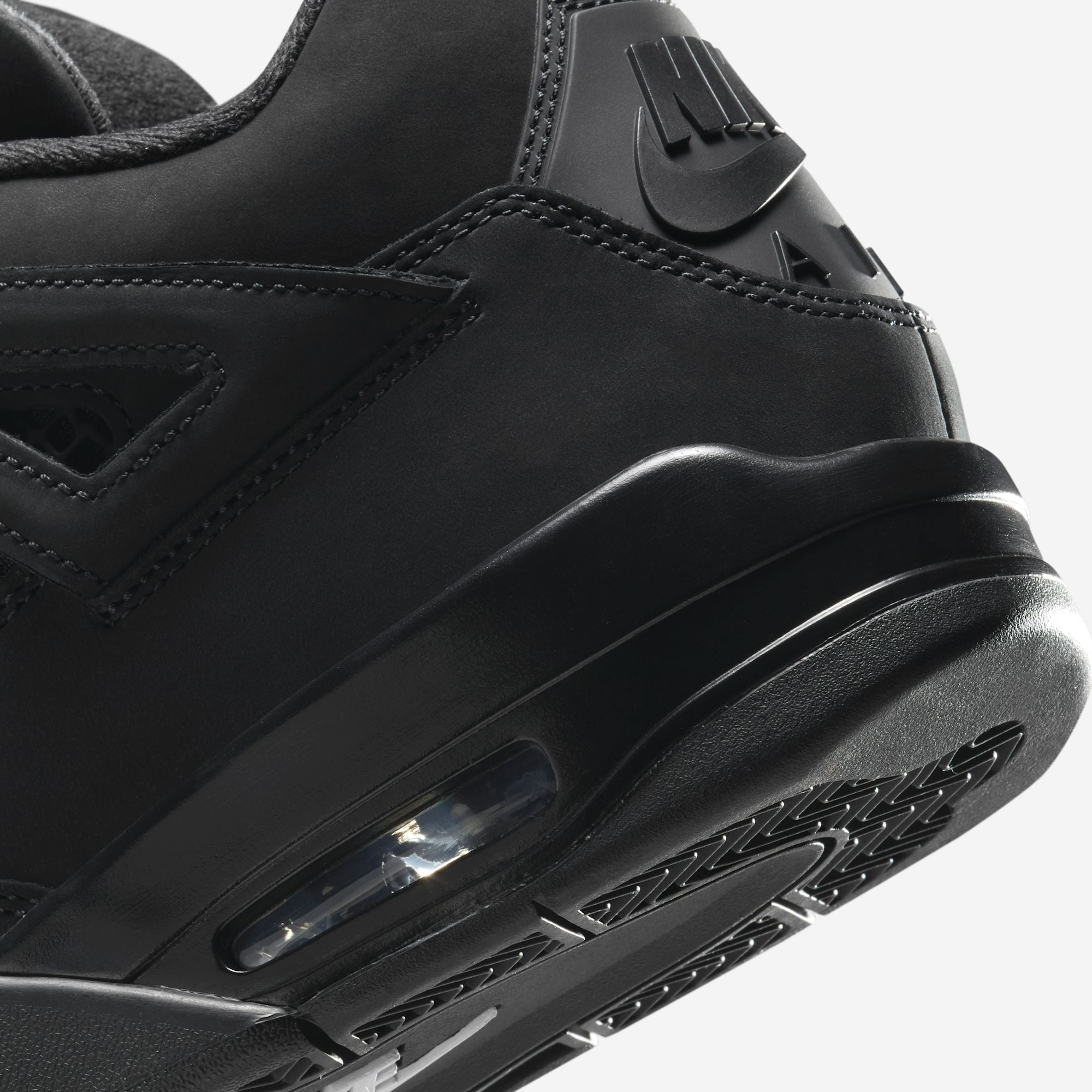 Air Jordan Retro 4 "Black Cat" 2025
